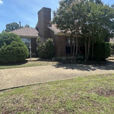 Off-Market 80's Build In Carrollton.