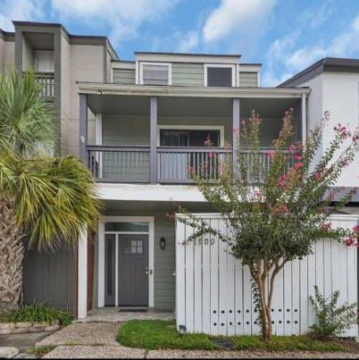 Turn-key Townhome on Lake Conroe for Cheap.