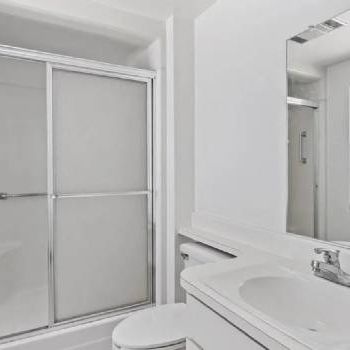 Cheap Sun City Flip w/ Pool.