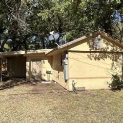 2/1 Easy Flip or Rental.