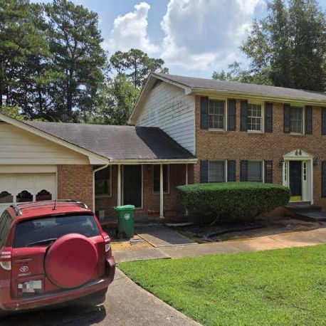 Dunwoody GA Colonial (NOT IN MLS).