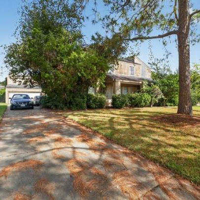 Fixer Upper in Missouri City Tx 77459.