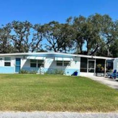 Townhome in Gated Community.