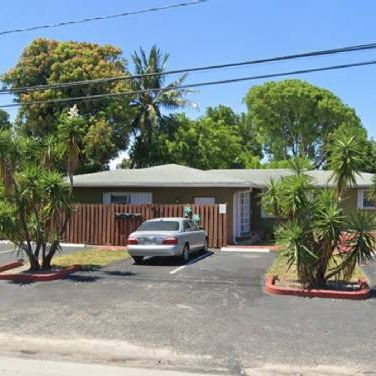 Hot Deal in Miami, FL 33334.