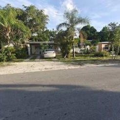 Hot Deal in Miami, FL 33162.