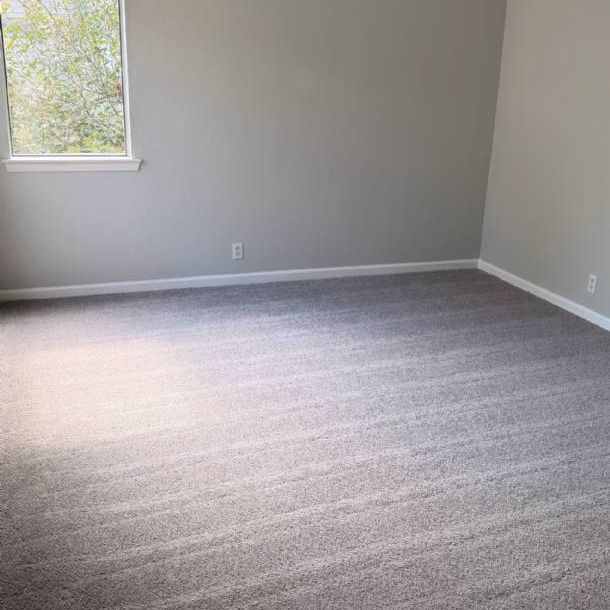 Quiet Community Townhome in Desirable Westchase.